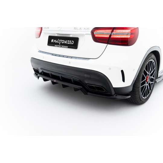 Maxton Design spoiler pod zadní nárazník s žebrováním pro Mercedes GLA X156/AMG, černý lesklý plast ABS