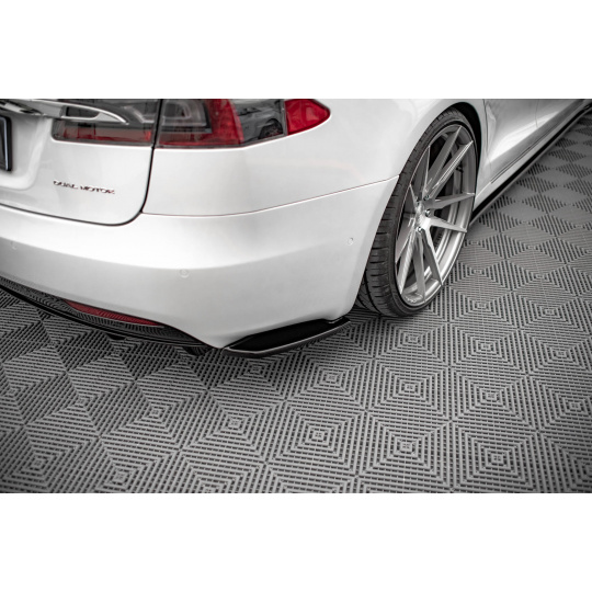 Maxton Design boční difuzory pod zadní nárazník pro Tesla Model S, černý lesklý plast ABS Maxton Design boční difuzory pod zadní nárazník pro Tesla Model S, černý lesklý plast ABS