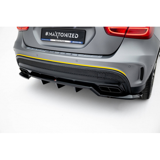 Maxton Design spoiler pod zadní nárazník s žebrováním v.2 pro Mercedes GLA X156/AMG, černý lesklý plast ABS