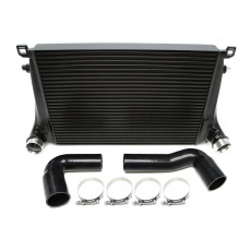 TA Technix černý intercooler kit Audi S3 (typ 8Y) 2.0 TFSI