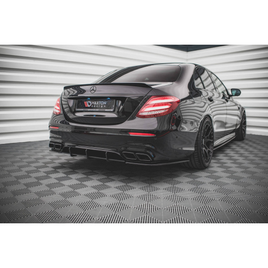 Maxton Design "Street Pro" difuzor zadního nárazníku pro Mercedes třída E W213/E63 AMG/Estate, plast ABS bez povrchové úpravy, s červenou linkou
