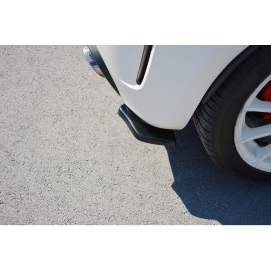 Maxton Design boční difuzory pod zadní nárazník pro Fiat 500/595/695 Abarth Mk1, černý lesklý plast ABS Maxton Design boční difuzory pod zadní nárazník pro Fiat 500/595/695 Abarth Mk1, černý lesklý plast ABS