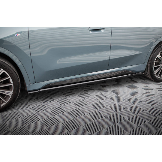 Maxton Design difuzory pod boční prahy pro BMW X1 U11 M-Pack, černý lesklý plast ABS