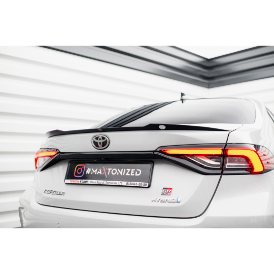 Maxton Design prodloužení spoileru pro Toyota Corolla XII 2019-/Sedan, černý lesklý plast ABS