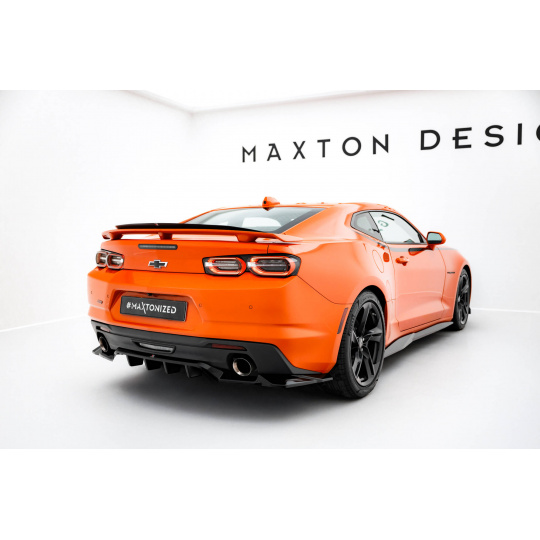 Maxton Design spoiler pod zadní nárazník s žebrováním pro Chevrolet Camaro SS Mk6 Facelift, černý lesklý plast ABS