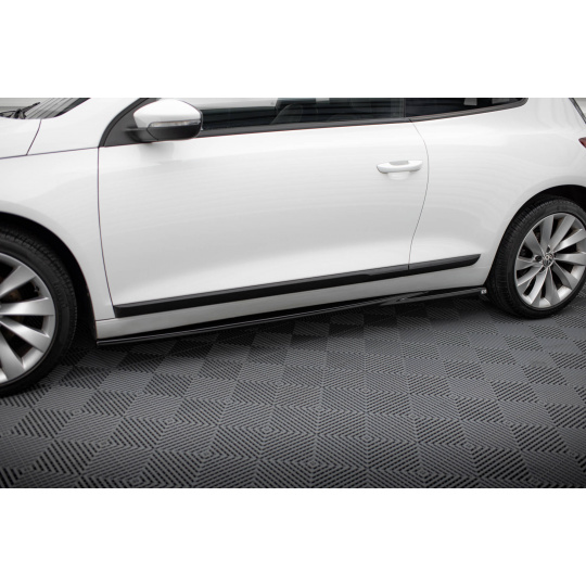 Maxton Design difuzory pod boční prahy pro Volkswagen Scirocco Mk3 Facelift, černý lesklý plast ABS