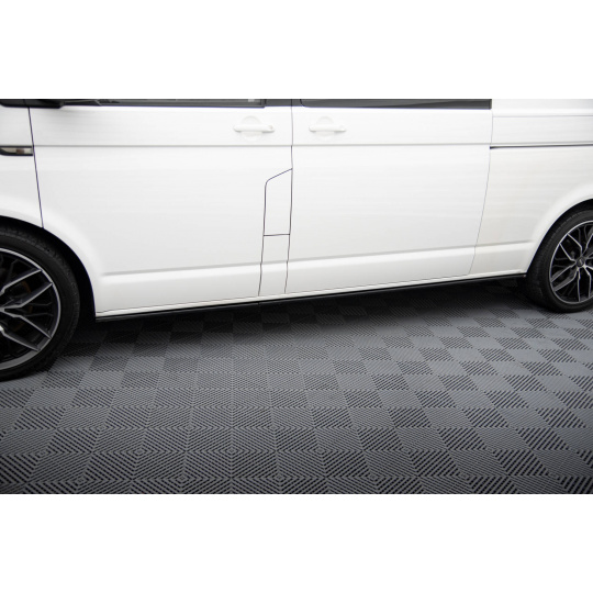 Maxton Design difuzory pod boční prahy pro Volkswagen T6, černý lesklý plast ABS, Long Facelift