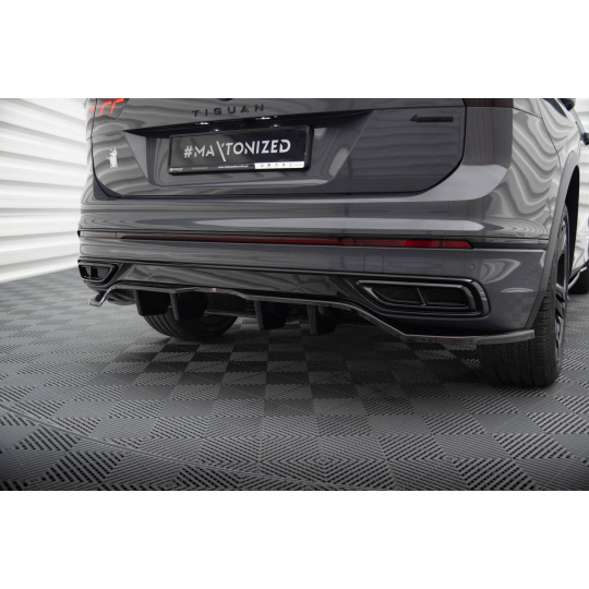 Maxton Design středový spoiler pod zadní nárazník s žebrováním pro Volkswagen Tiguan Mk2 R-Line Facelift, černý lesklý plast ABS