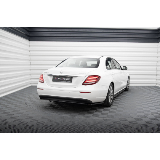 Maxton Design středový spoiler pod zadní nárazník s žebrováním pro Mercedes třída E W213/Standard, černý lesklý plast ABS