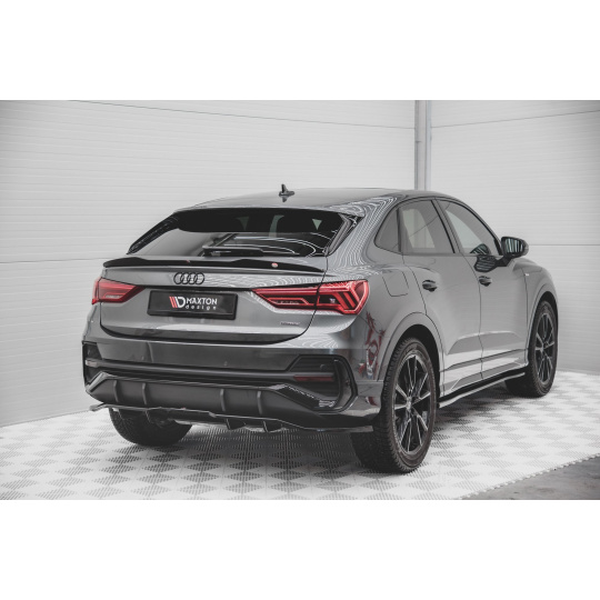 Maxton Design středový spoiler pod zadní nárazník s žebrováním pro Audi Q3 Sportback S-Line, černý lesklý plast ABS