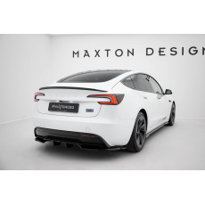 Maxton Design spoiler pod zadní nárazník s žebrováním v.2 pro Tesla Model 3 Mk1 Project Highland Facelift, černý lesklý plast ABS, Performance