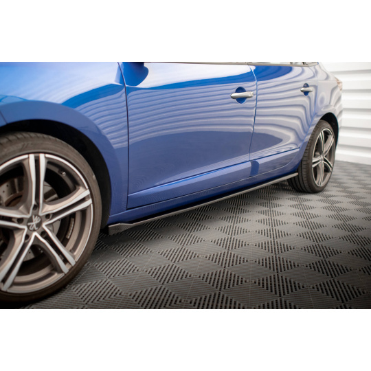 Maxton Design difuzory pod boční prahy pro Renault Megane Mk3 Facelift, černý lesklý plast ABS, GT Line Grandtour