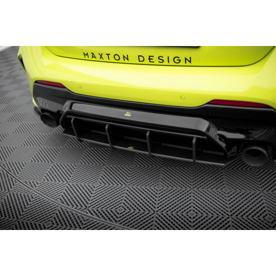 Maxton Design "Street Pro" difuzor zadního nárazníku v.2 pro BMW řada 1 F40, plast ABS bez povrchové úpravy, s červenou linkou, M-Pack / M135i