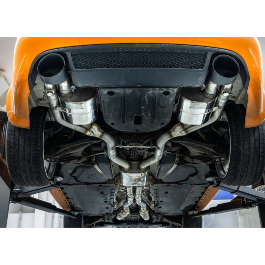 Fox Sportauspuff výfukový systém od katalyzátoru s klapkami s koncovkou 160x130 oválné na obou stranách pro Audi RS4 B7 s motorem 4.2 l, černé keramické koncovky Fox Sportauspuff výfukový systém od katalyzátoru s klapkami s koncovkou 160x130 oválné na obou stranách pro Audi RS4 B7 s motorem 4.2 l, černé keramické koncovky