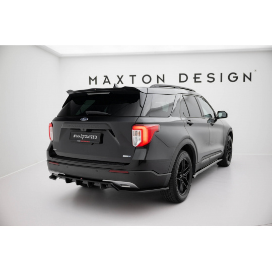 Maxton Design spoiler pod zadní nárazník s žebrováním pro Ford Explorer XLT Mk6, černý lesklý plast ABS