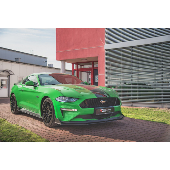 Maxton Design "Street Pro" spoiler pod přední nárazník ver.2 pro Ford Mustang MK6 GT Facelift, plast ABS bez povrchové úpravy, s červenou linkou