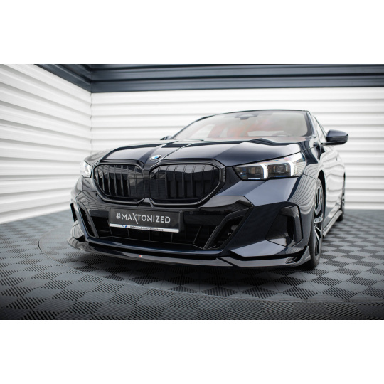 Maxton Design spoiler pod přední nárazník ver.2 pro BMW řada 5 G60 M-Pack, černý lesklý plast ABS