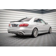 Maxton Design středový spoiler pod zadní nárazník s žebrováním pro Mercedes třída E W212 Facelift/AMG- Line/Sedan, černý lesklý plast ABS