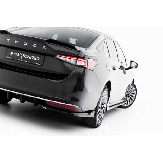 Maxton Design boční difuzory pod zadní nárazník ver.2 pro Škoda Superb Mk4, černý lesklý plast ABS