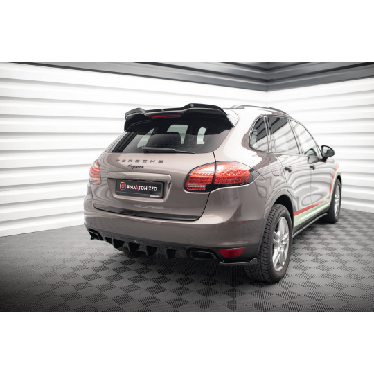 Maxton Design vložka zadního nárazníku pro Porsche Cayenne Mk2, černý lesklý plast ABS