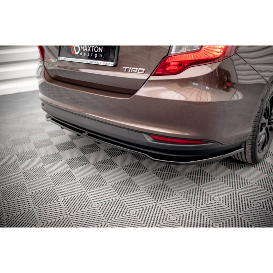 Maxton Design středový spoiler pod zadní nárazník s žebrováním pro Fiat Tipo S Mk1 Sedan, černý lesklý plast ABS
