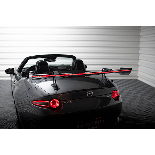 Maxton Design zadní křídlo s horním uchycením (swan-neck) a LED světlem pro Mazda MX-5 Mk4 ND, pravý karbon Maxton Design zadní křídlo s horním uchycením (swan-neck) a LED světlem pro Mazda MX-5 Mk4 ND, pravý karbon