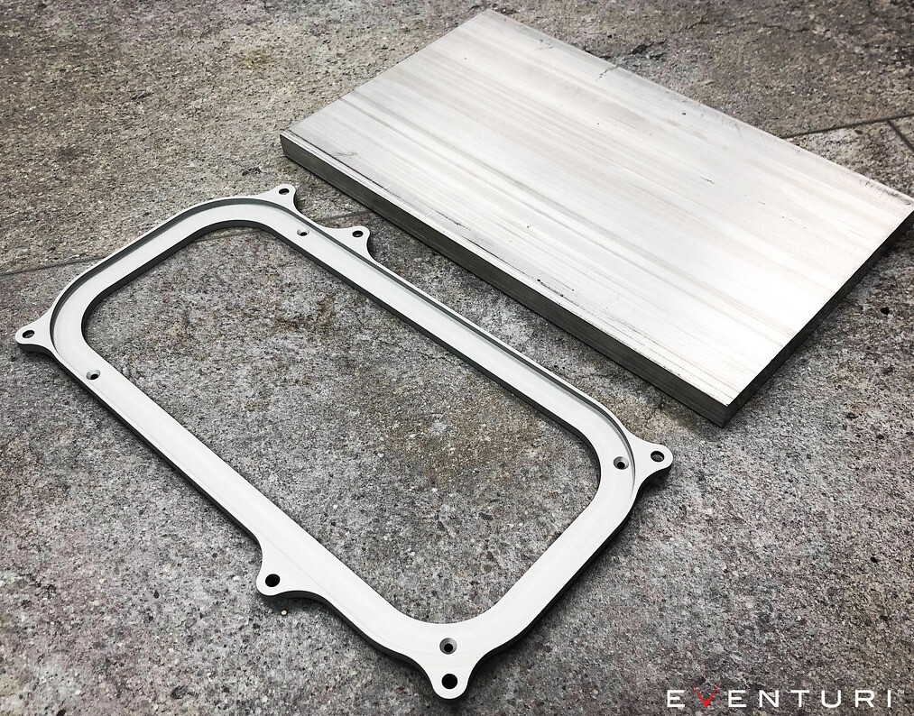 CNC obráběné příruby pro uchycení filtrů Eventuri pro Mercedes-Benz GLC63S AMG