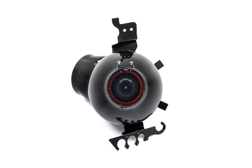 Karbonové sání Eventuri pro Chevrolet Corvette C8 Stingray