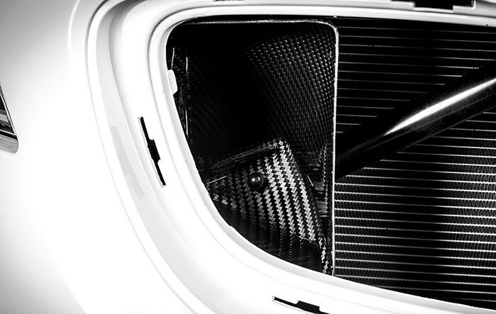 karbonovy-kit-sani-eventuri-bmw-b58-8